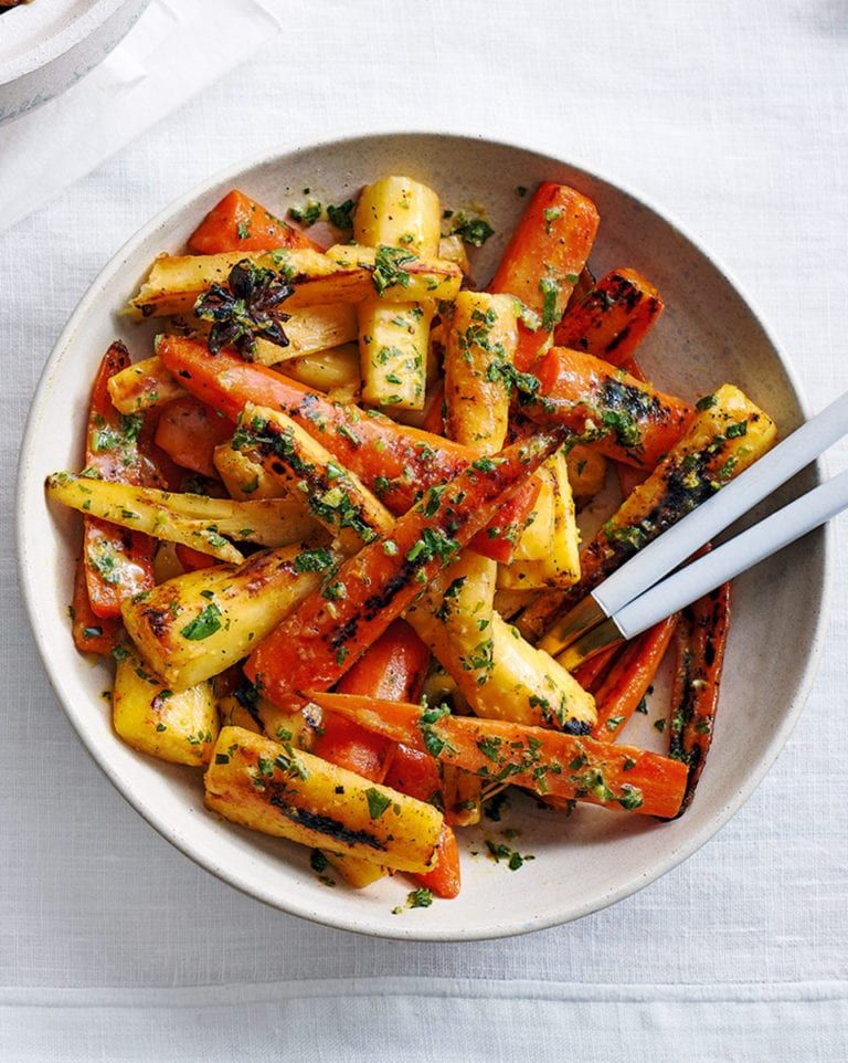Roasted Carrot & Parsnip Medley 🌱