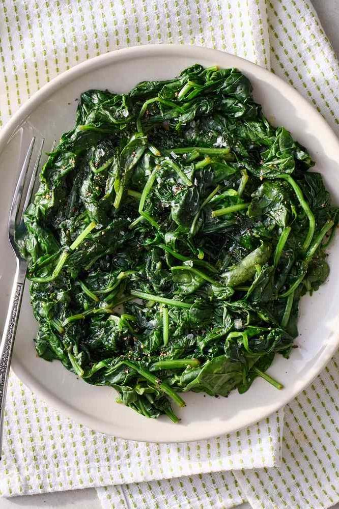 Garlic Butter Sautéed Spinach 🌱