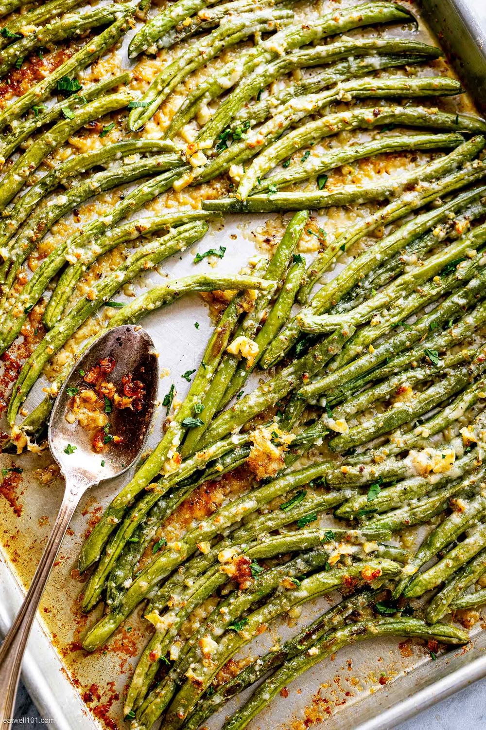 Parmesan-Roasted Garlic Green Beans