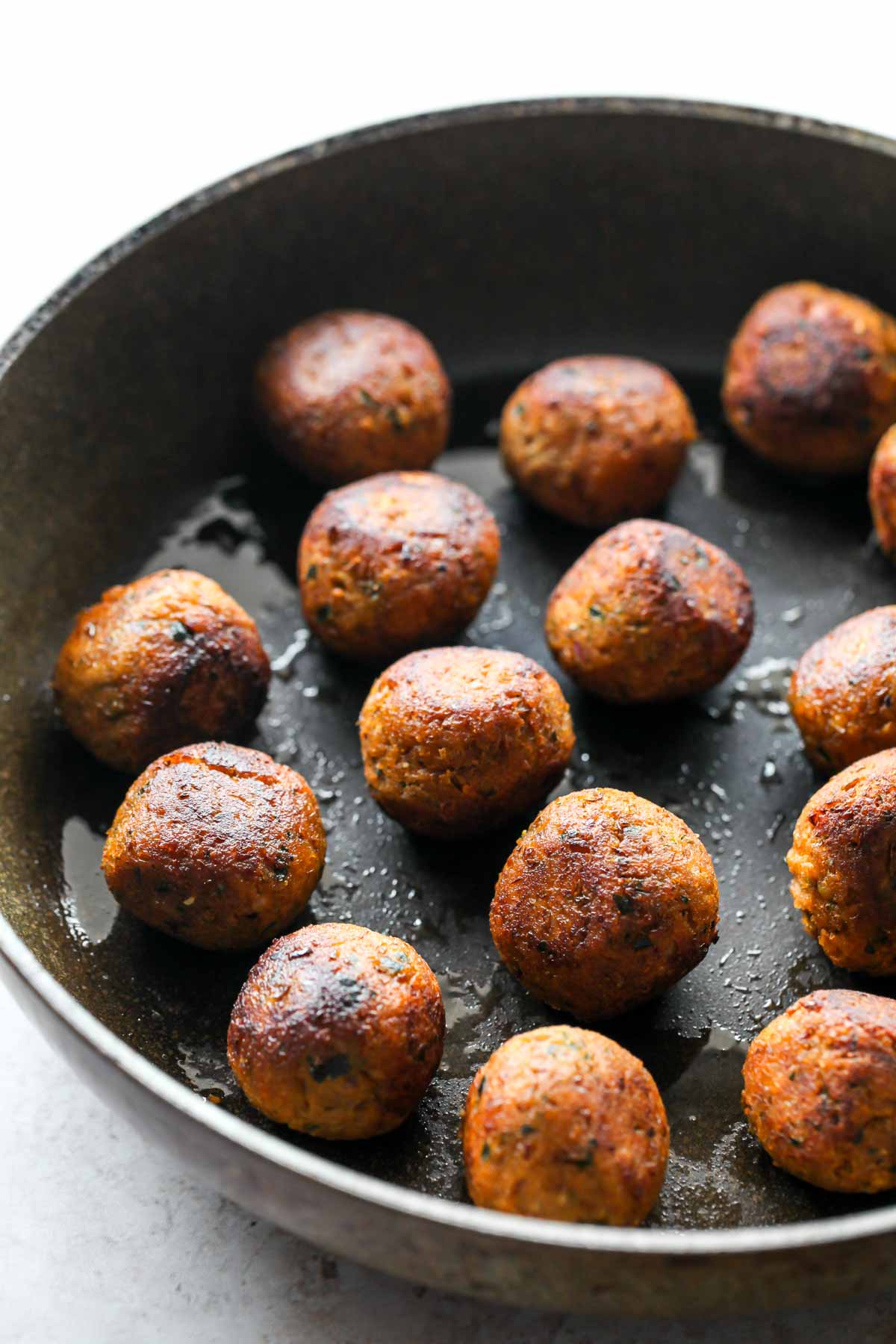 Moroccan Lentil Meatballs — Savory lentil meatballs seasoned with garlic, herbs & Moroccan-inspired spices.🌱