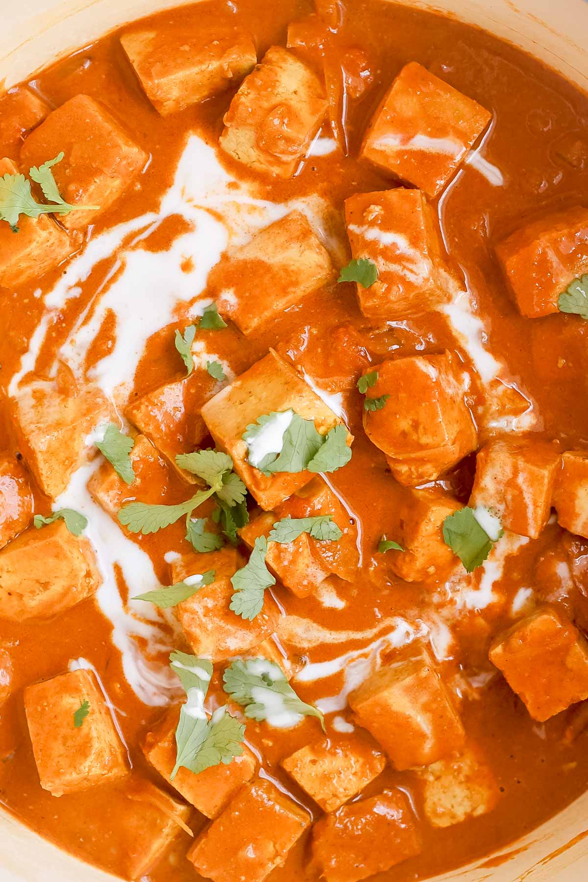 Tofu Tikka Masala 🌱 Golden seared tofu simmered in a creamy tomato masala with garlic, ginger & warm spices.