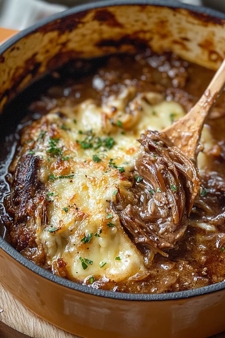 LIMITED: French Onion & Gruyère Beef Bake • 28g Protein